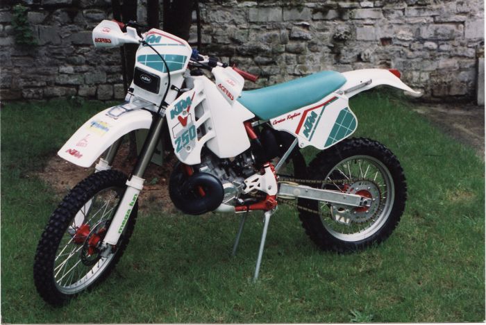 250 gs 1992